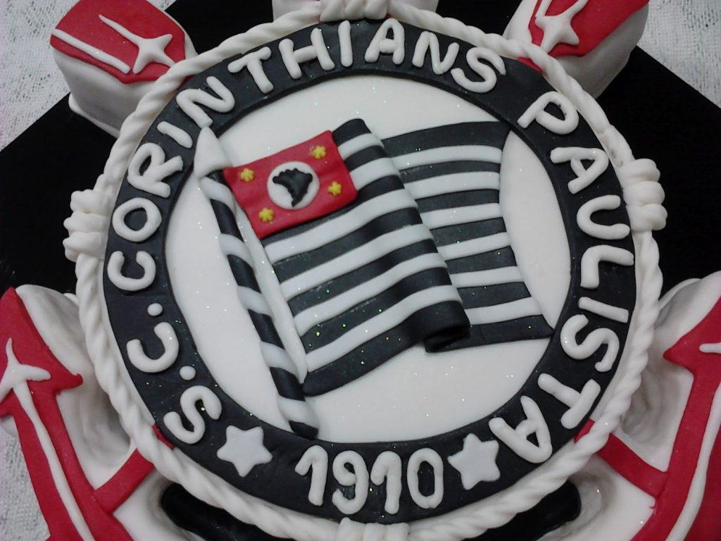 Bolo do Corinthians redondo