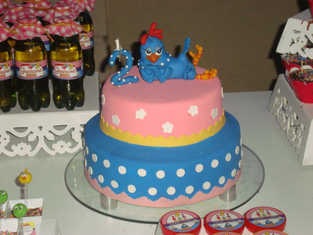 bolo da galinha pintadinha rosa e azul