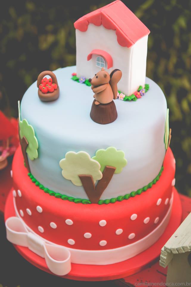 Bolo de andar Chapeuzinho Vermelho, Decoração e dicas