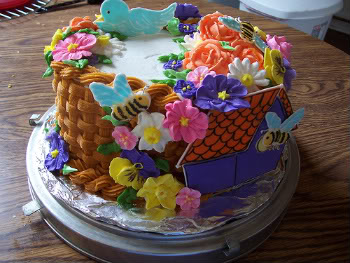 Seleção linda de bolos decorados com flores por @sabor_real_