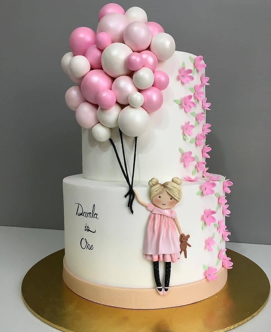 100 modelos de bolo de aniversário feminino para se inspirar